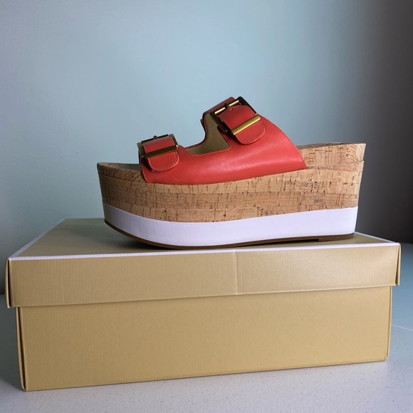 Michael Kors Peach Pink Platform Flatform Sandals - Picture 2 of 6